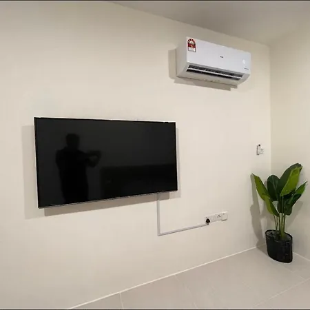 Kuching Vivacity Jazz Suite 3 Ym Homestay 3 Bedroom 2 Bathroom Exterior photo